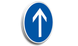 panneau-direction-tout-droit-obligatoire Panneau obligation direction tout droit