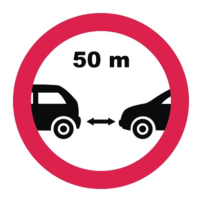 Panneau routier indiquant la distance minimale à maintenir entre véhicules.