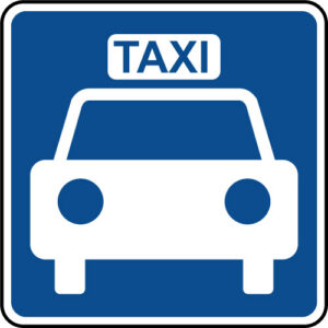 Panneau routier indiquant une station de taxis.